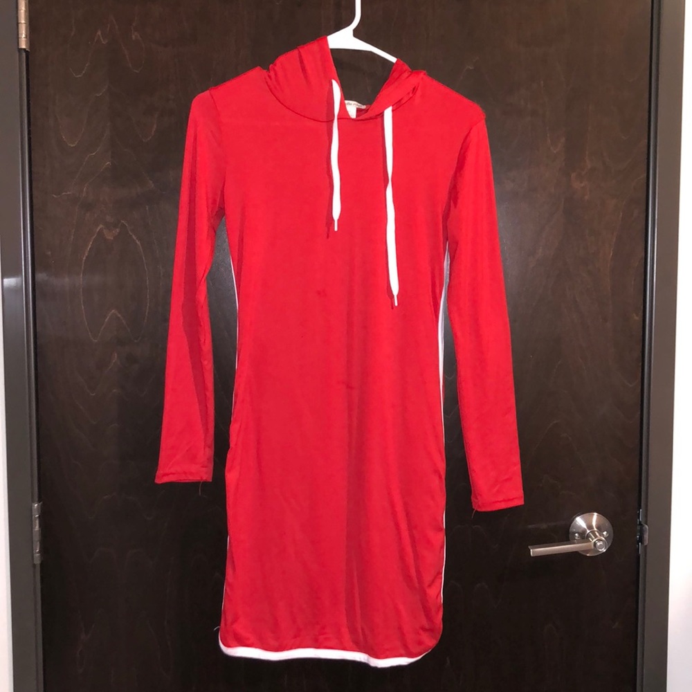 Hoodie red dress